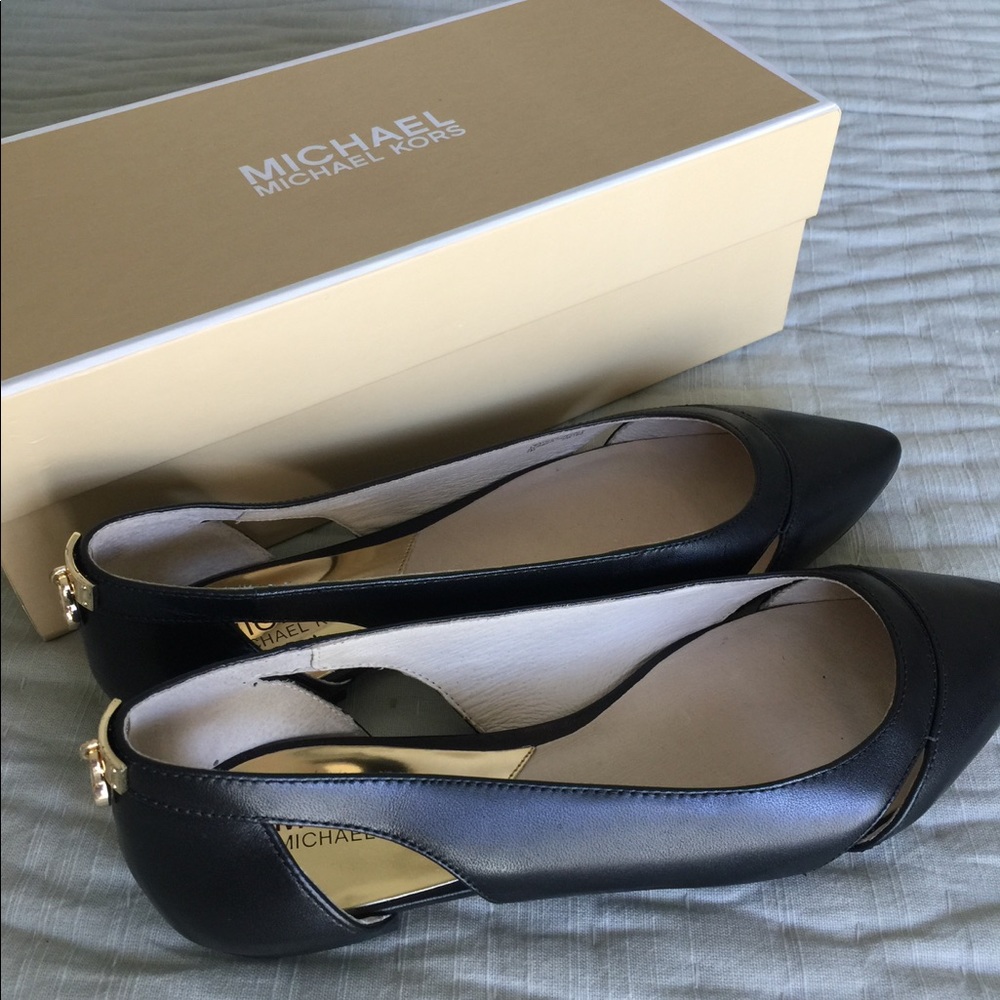 Michael Kors Hamilton Point Toe Flat